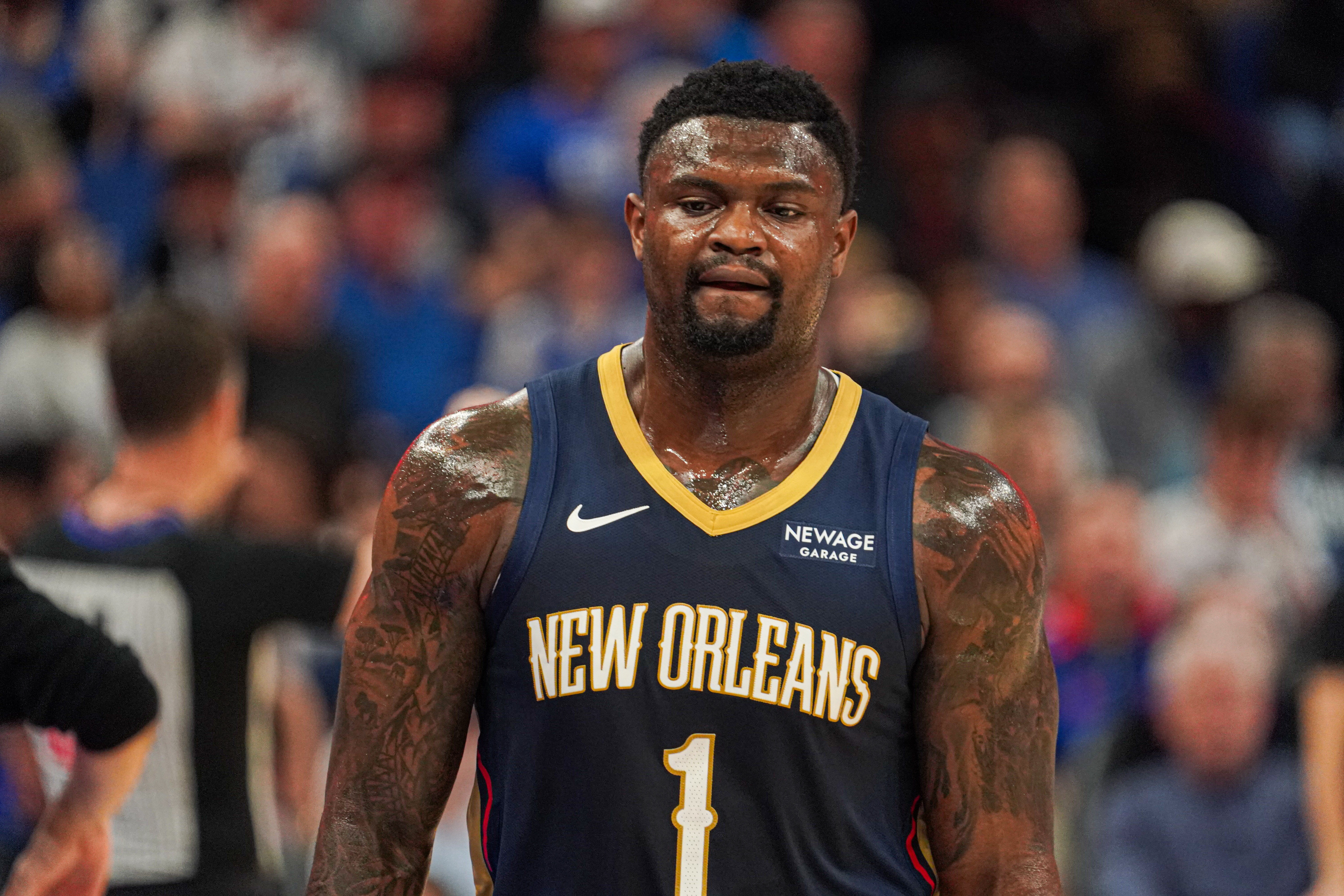 体育直播APP-又壮又快！锡安胯下变向一步过掉文班亚马 暴扣取分