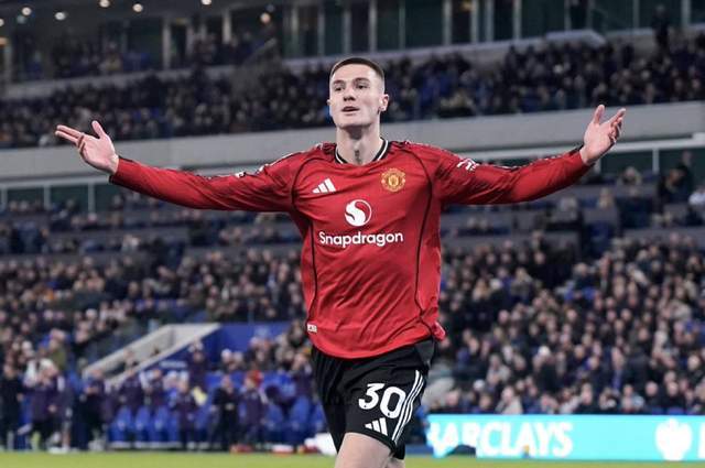 APP下载-1-0！卡里克神换人，谢什科一剑封喉，曼联复仇，剑指英超前三